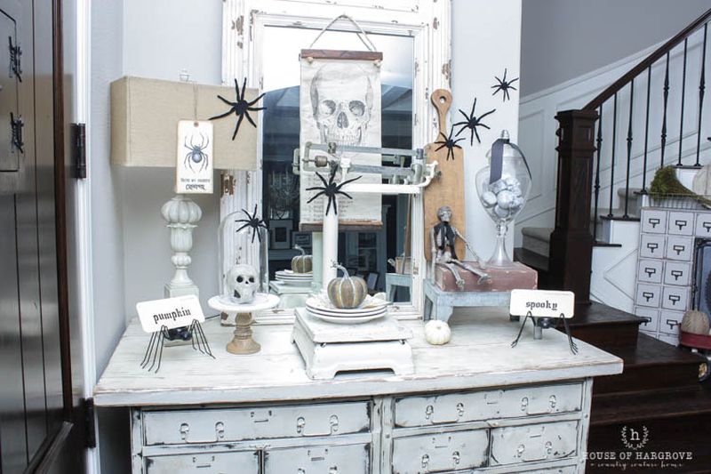 Skull, spiders, and other Halloween props are needful