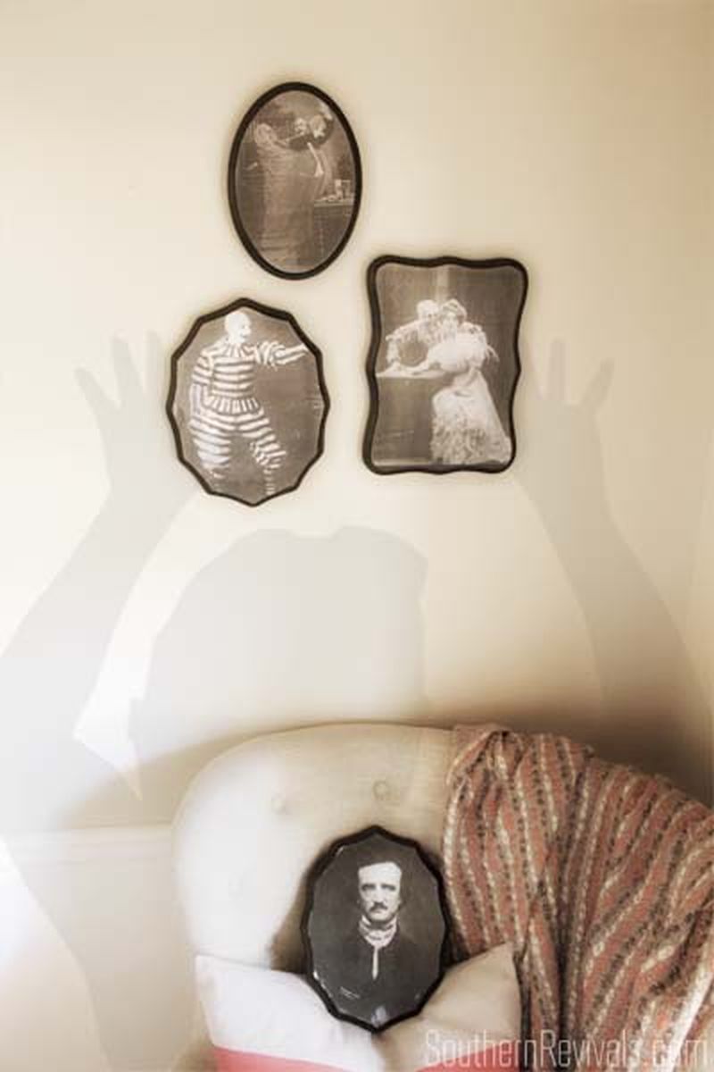 Spooky Wall décor
