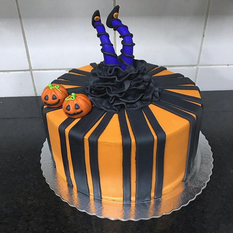 Witch cake for Halloween