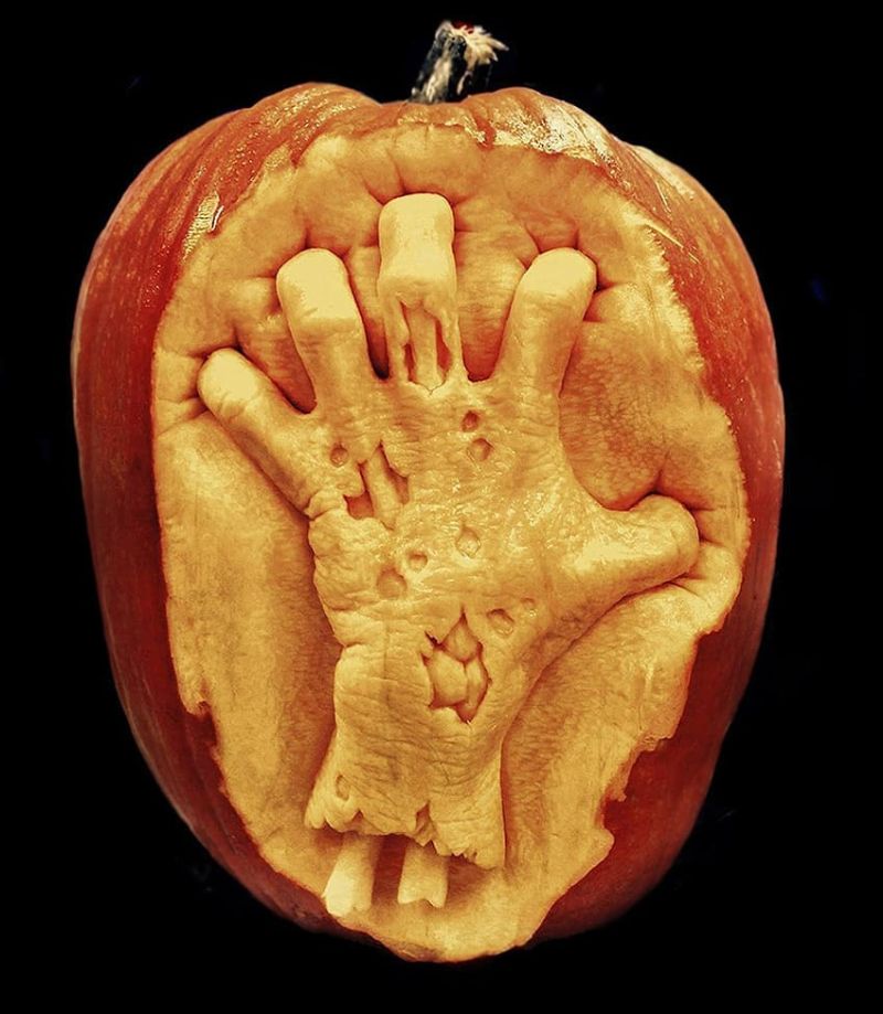 15+ Artistic Jack-o'-Lanterns by Pro Pumpkin Carving Artists