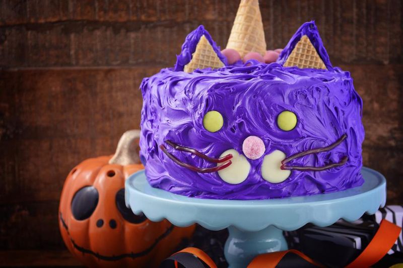 cat cake for Halloween