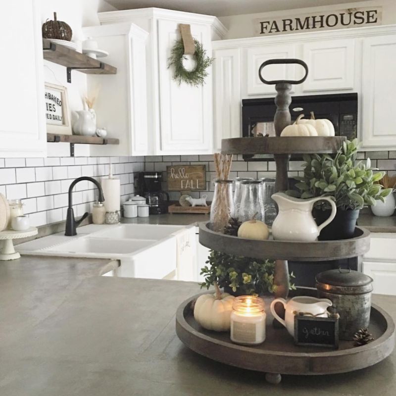 decorating kitchen with pumpkin for halloween