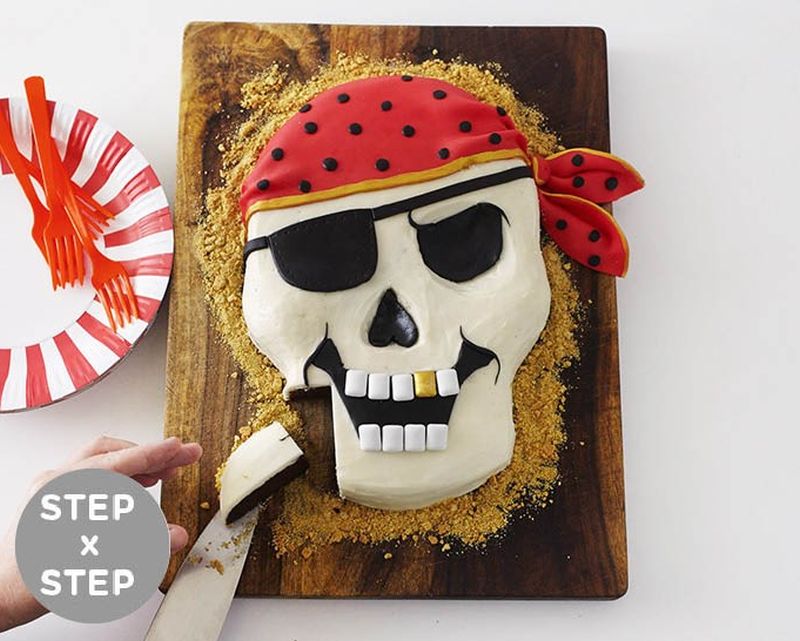 Skull cake for Halloween