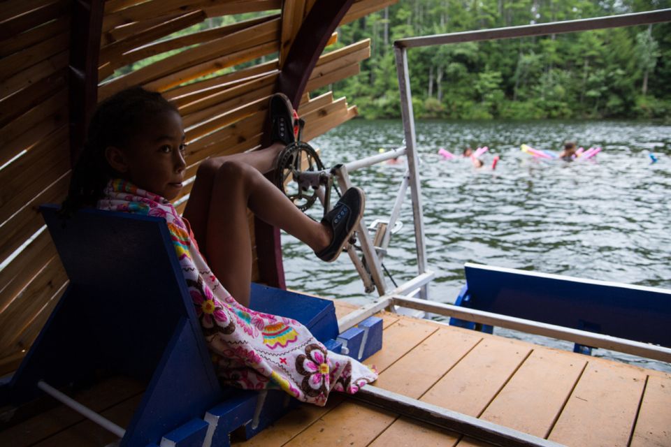 Creatura Human-powered Floating Berth