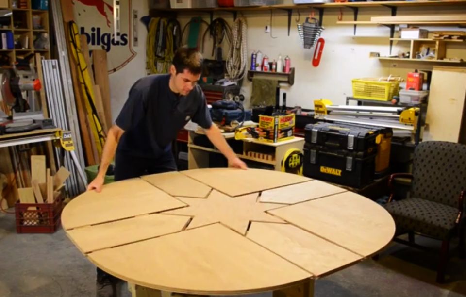 Diy Round Dining Table Nearly Doubles Its Size In Few Seconds Homecrux