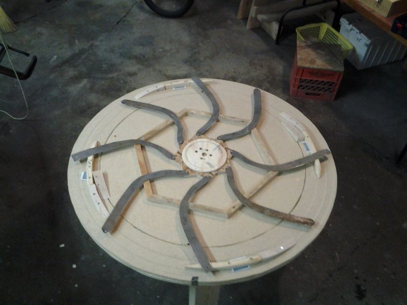 Scott Rumschlag Builds Amazing Wooden, Expanding Round Table Plans