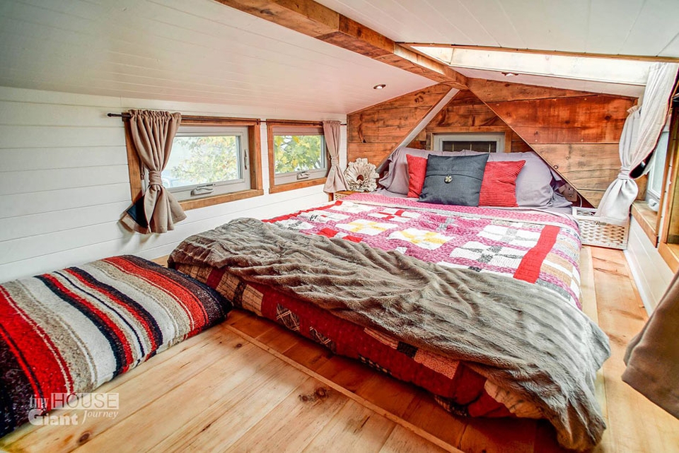 Tiny House Giant Journey