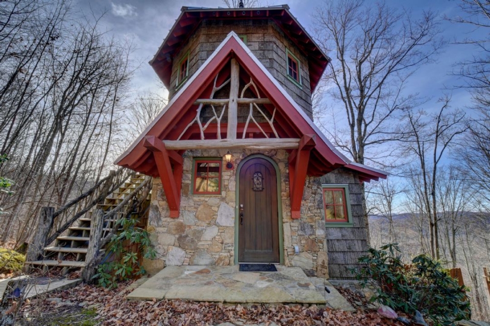 Hobbit House in Western North Carolina