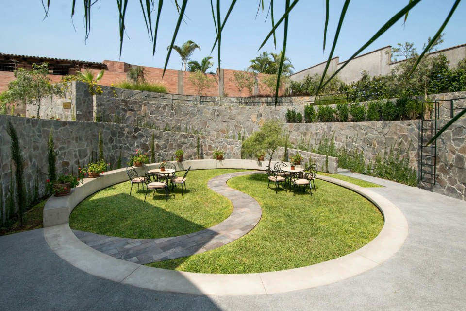 The center showing the abstract yin and yang symbol
