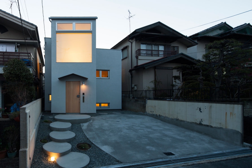 Moon House by Fumi Aso