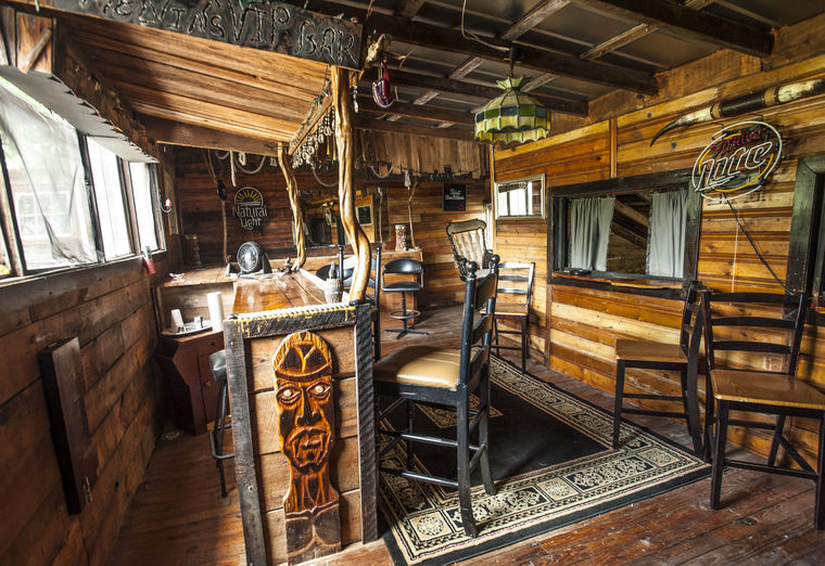 Buddy Melvin Treehouse