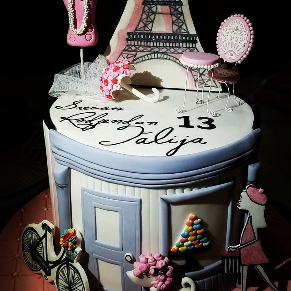 Cake by Branka Njegich
