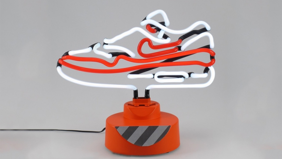 Nike sneaker-inspired Air Max 1 OG neon 
