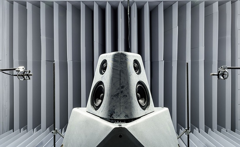 Bang & Olufsen Beolab 90 speakers