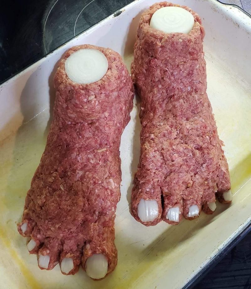 Feetloaf with bunions