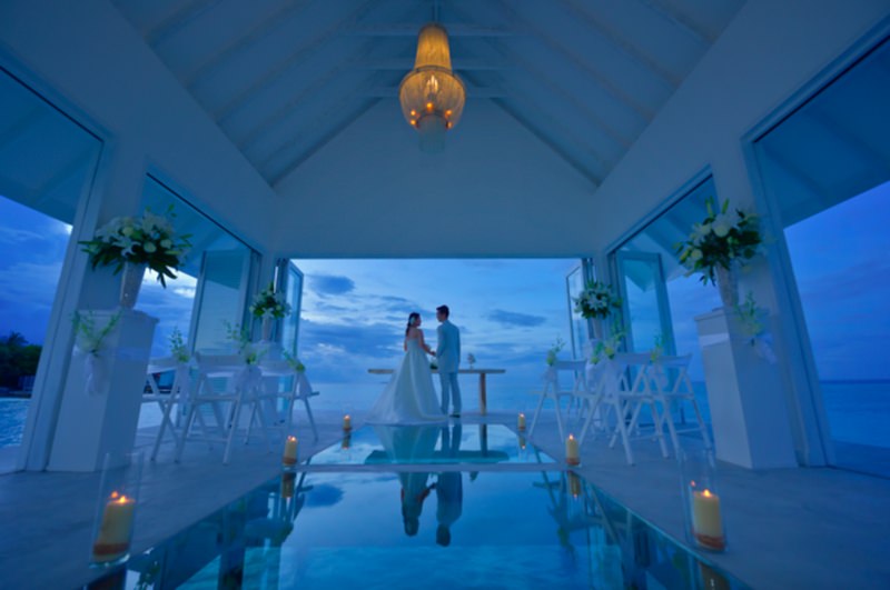 Heaven Wedding in Middle of Indian Ocean