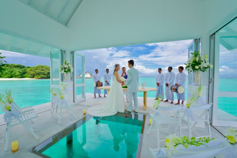 Heaven Wedding in Middle of Indian Ocean