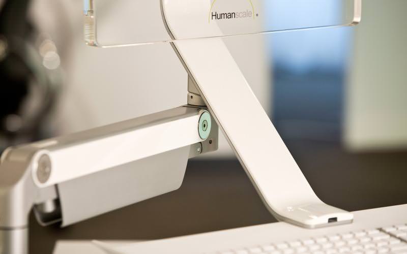 Humanscale QuickStand Lite
