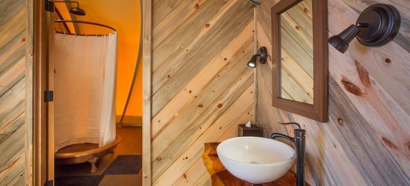 Complete bathroom with shower and composting toilet