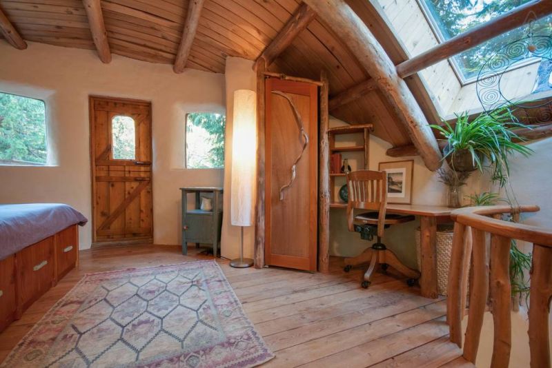 Mayne Island Cob Cottage