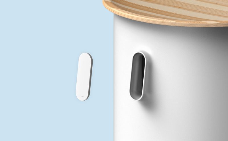Removable remote control for single user cooling