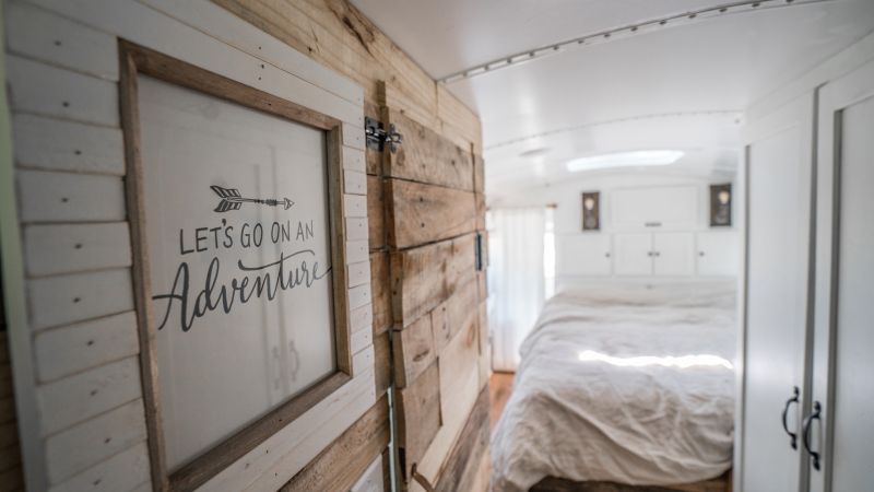 Pallet details in all areas of the bus home