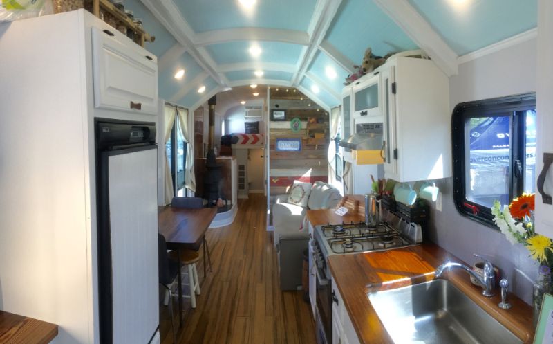 School Bus Conversion by Mid West Wanderers
