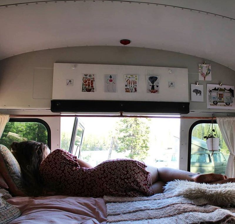10 Best Inspiring School Bus Conversion Ideas
