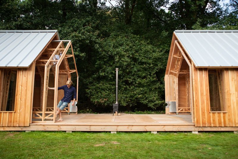 Moving shells of Garden house converts into separate spaces