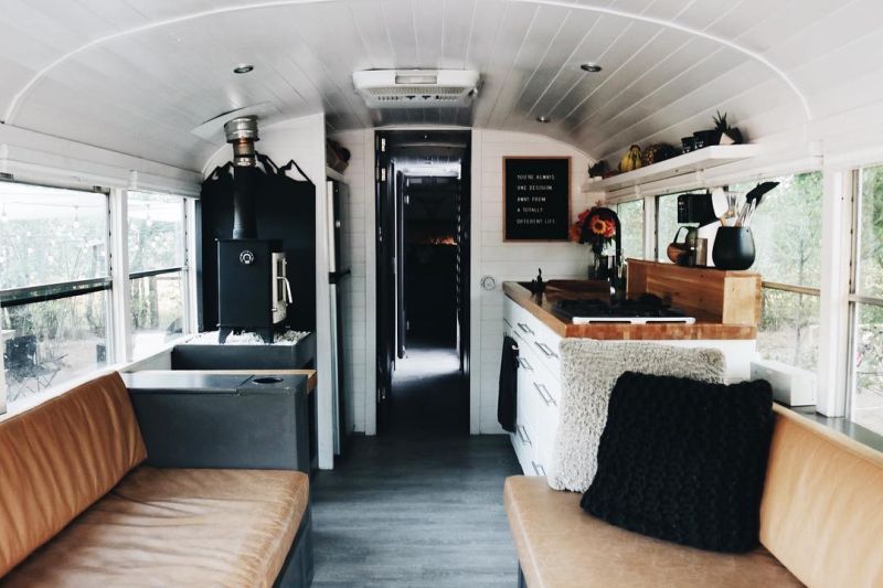 10 Best Inspiring School Bus Conversion Ideas