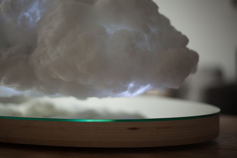 floating-cloud-bluetooth-speaker-light