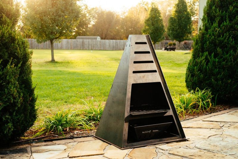 Fantastic outdoor fireplace that can be used as grill and smoker