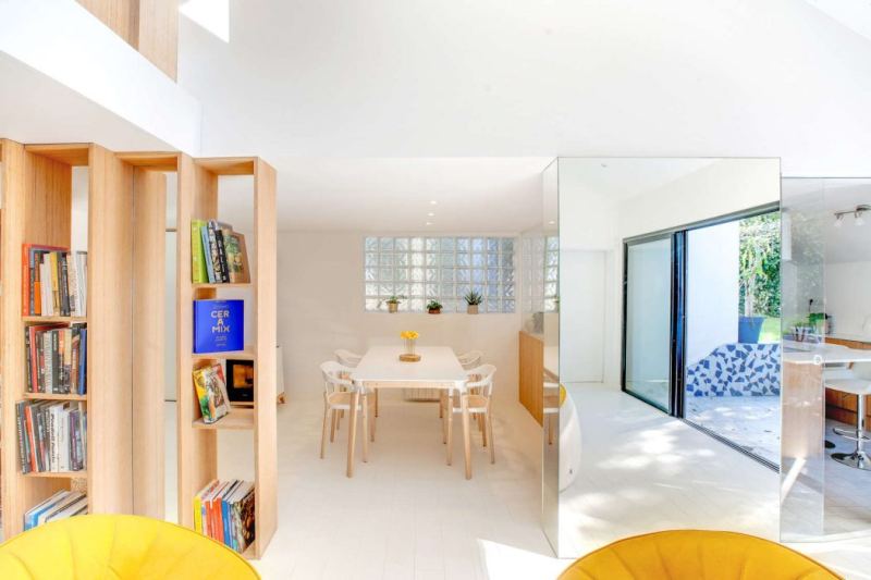 Bookshelf House by Andrea Mosca Creative Studio