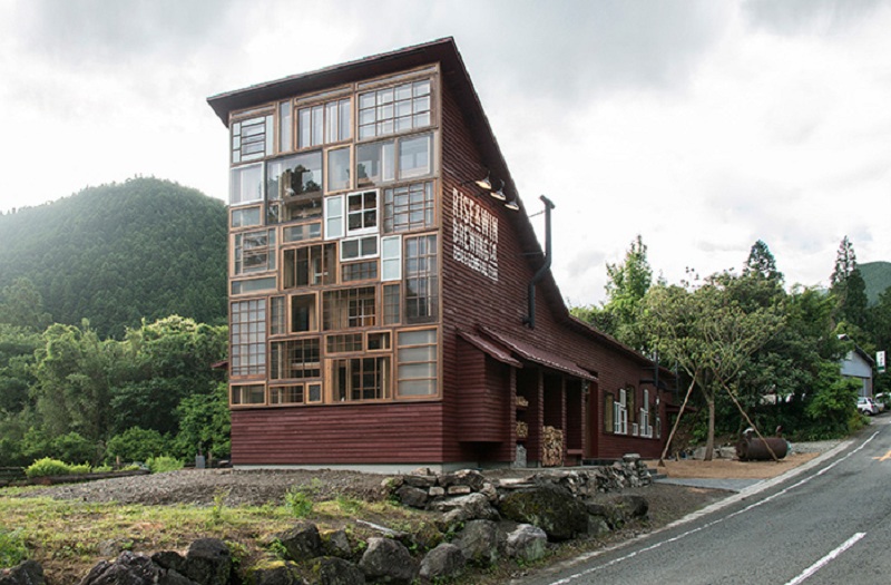 Kamikatz Public House by Hiroshi Nakamura & NAP