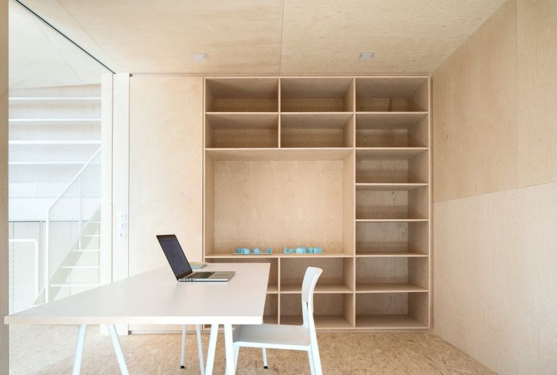 Individual workplace in different floors