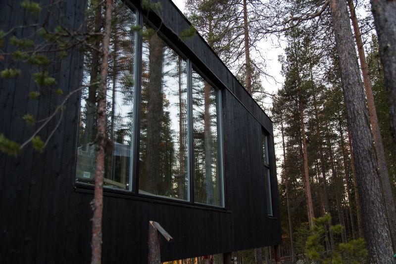 has two bedrooms for accommodating five persons