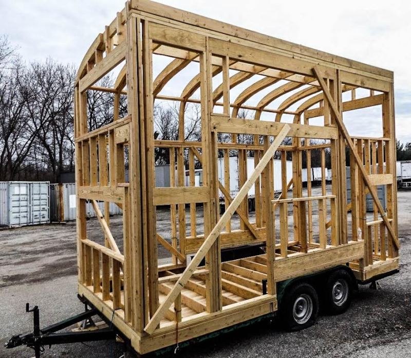 Tiny house by Carpenter Owl Daniel Weddls