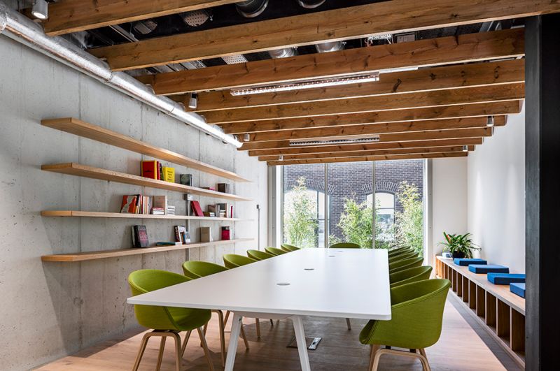 Stylish use of wood and colors