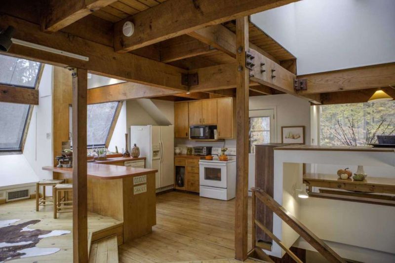 Quirky Weston Treehouse
