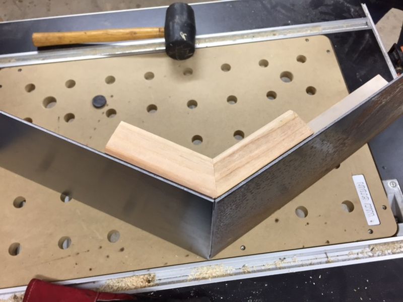 Magnetic clamps fpr holding the sides together