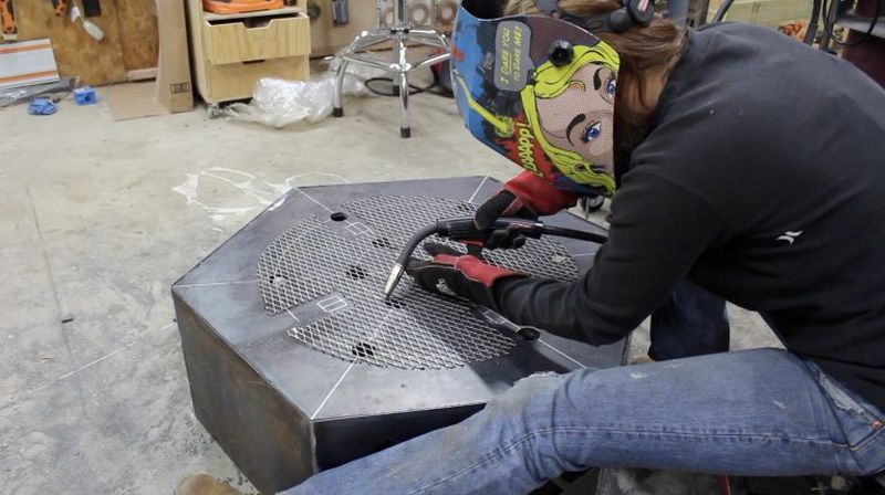 Texas Girl Designs Diy Steel Fire Pit With Diamond Cut Patterns