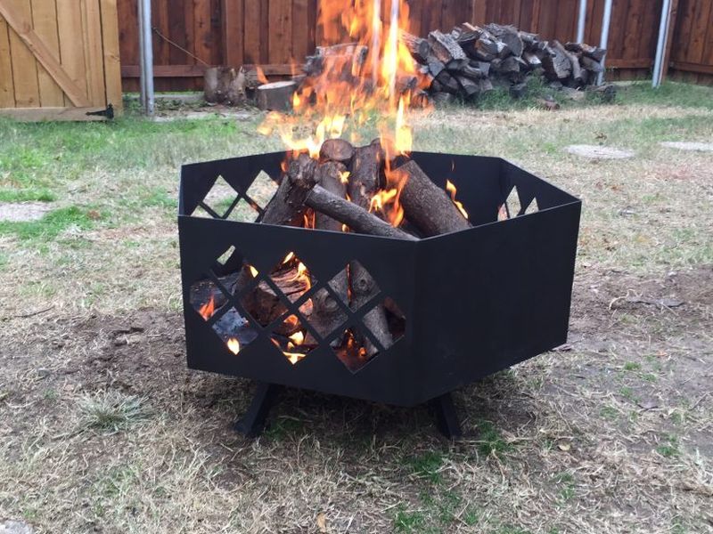 Texas Girl Designs Diy Steel Fire Pit With Diamond Cut Patterns