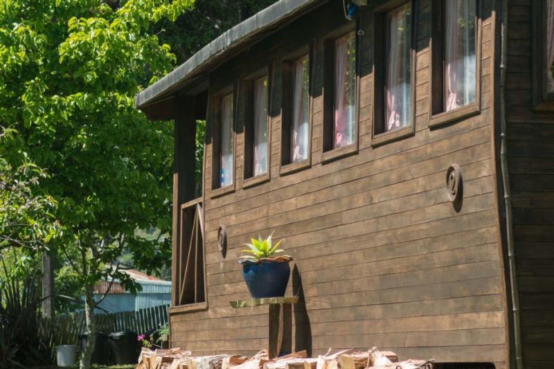wooden cabin