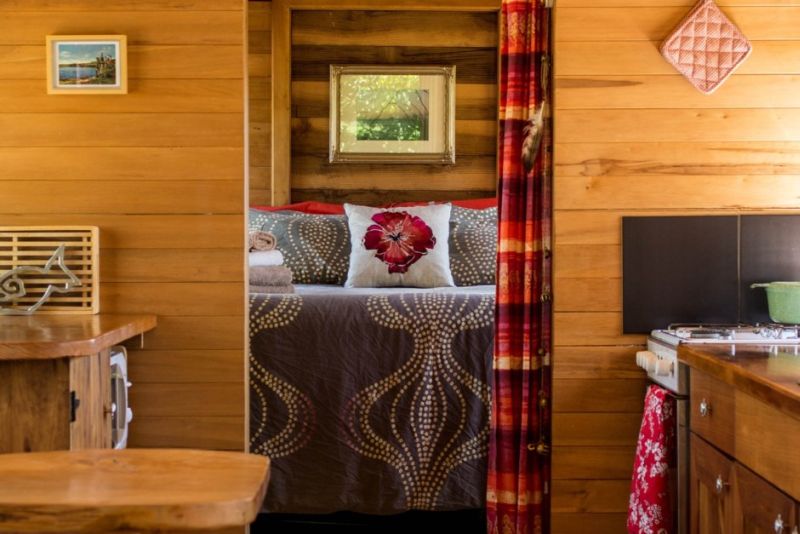 wooden cabin