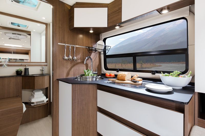 Kitchen against a horizontal windows