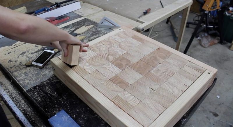 DIY end grain knife throwing target