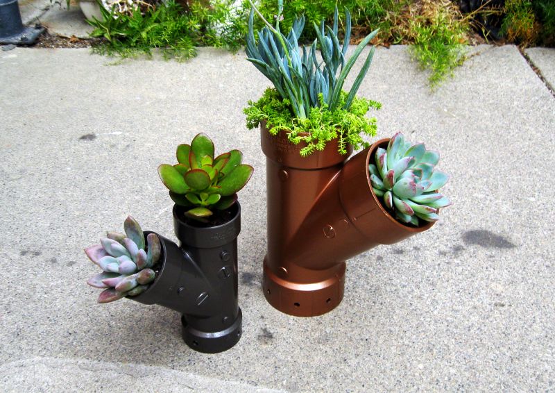 steampunk-planters-upcycled-plumbing-planters-plumbing-pipe-planter