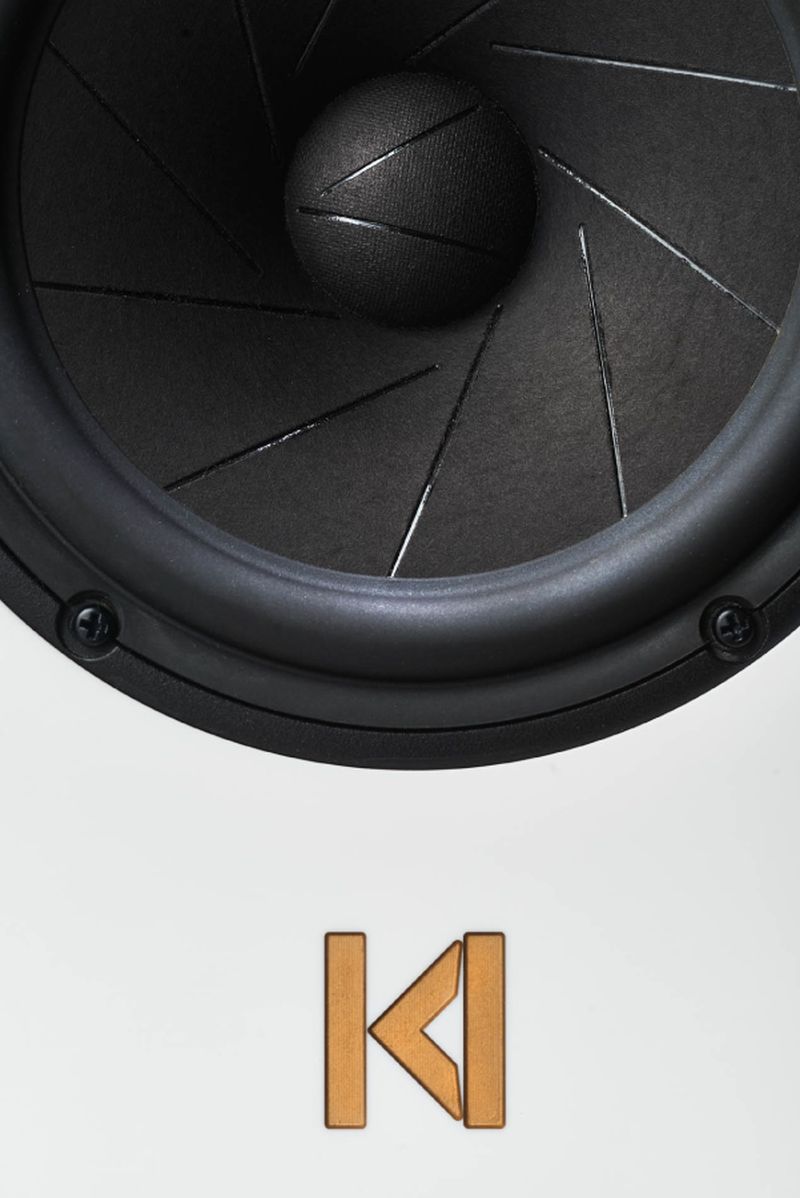 Gold-plated Julieta loudspeaker by Kroma Audio