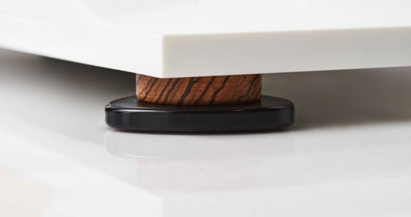 Gold-plated Julieta loudspeaker by Kroma Audio