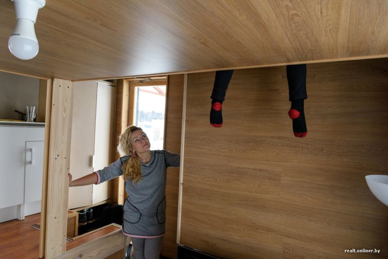 This 16-square-meter tiny house stays cozy with insulated exteriors